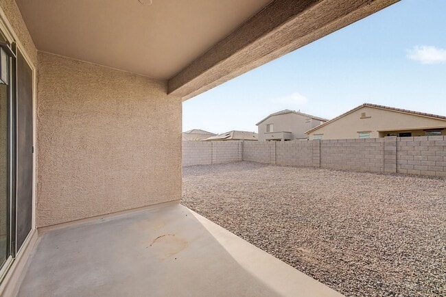 Building Photo - 4 bedroom 1 Story Home