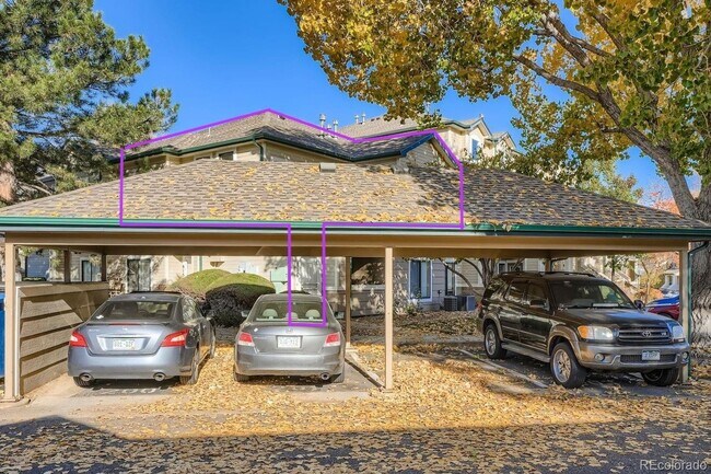 Building Photo - Light-Filled Corner Condo with Garage + Covered Parking in Gated Community