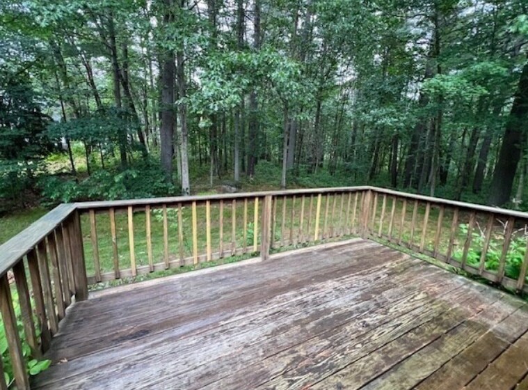 Building Photo - 8 Stonegate Ln