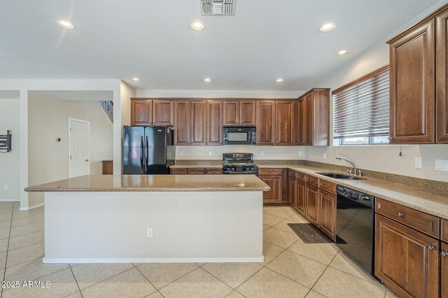 Building Photo - 3484 E Gary Way
