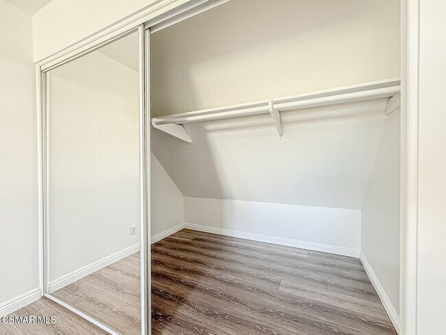 Building Photo - 2561 Heywood St