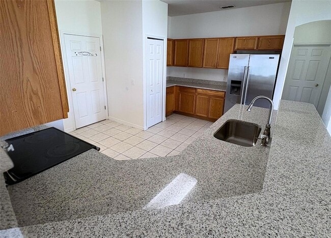 Building Photo - 3637 Weatherfield Dr