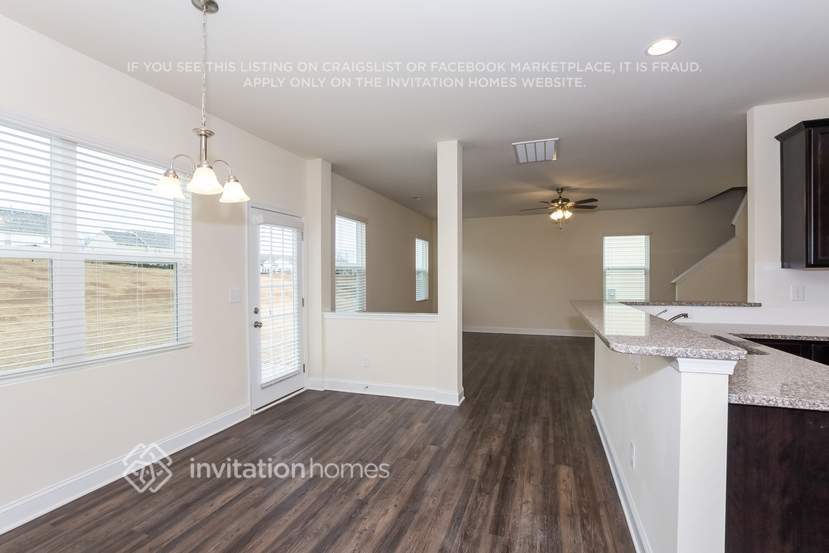 Building Photo - 155 Sassafras Rd