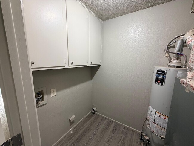 Building Photo - 3714 53rd St