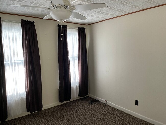 Building Photo - 13 Mcclellan Ave