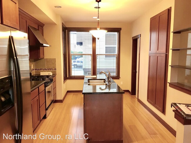 Building Photo - 3 br, 3.5 bath House - 4438 44th Ave SW #A