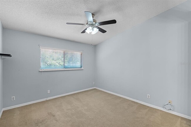 Building Photo - 8370 Sandpoint Blvd