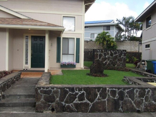 Building Photo - Beautiful 3 BD / 2.5 BA Home In Mililani M...