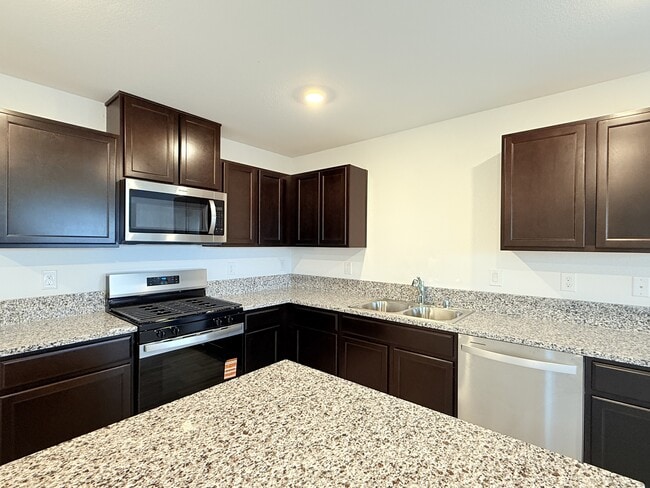 Building Photo - 6038 Swift Lariat St