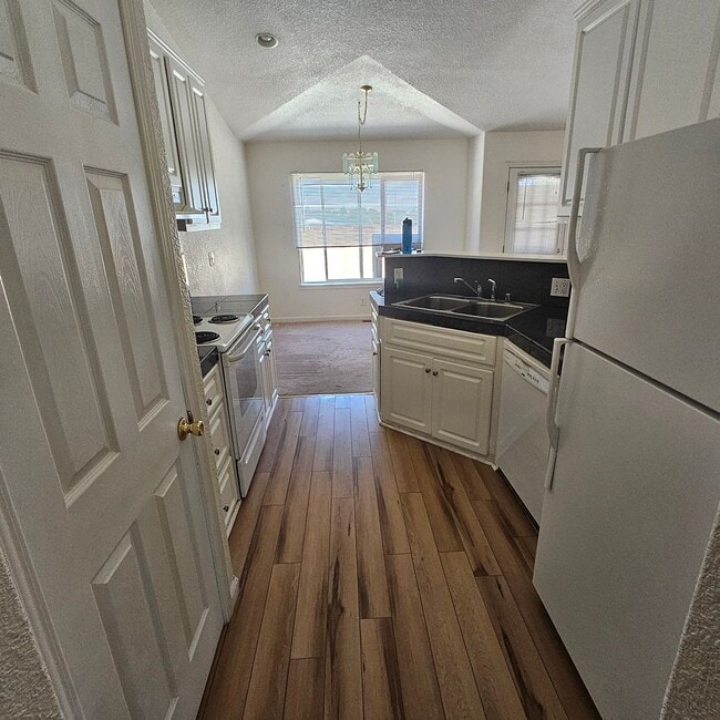 Building Photo - 3 bedroom home in Mason Valley's  Walker R...