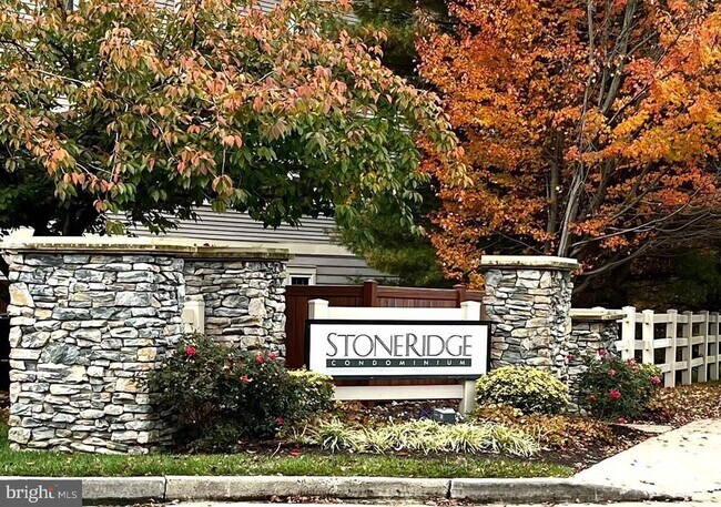 Building Photo - 8813 Stoneridge Cir