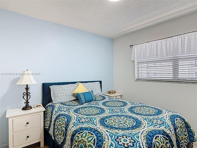 Building Photo - 201 178th Dr