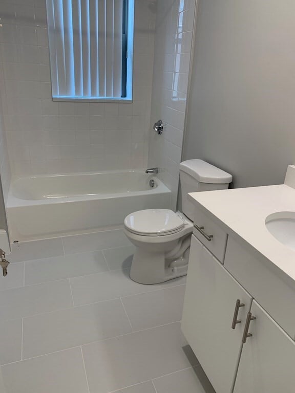 Building Photo - 72 Longwood Ave