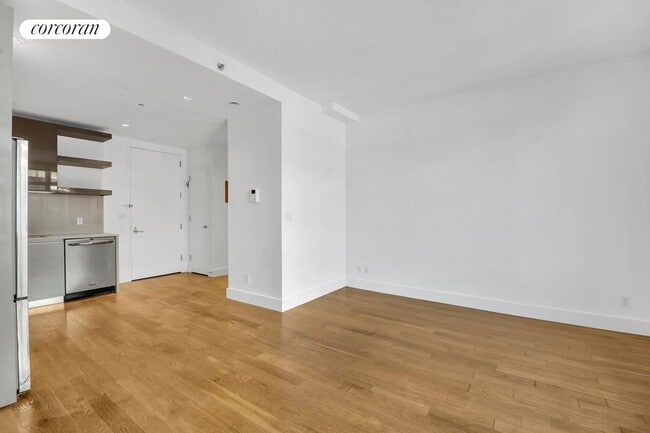 Building Photo - 2-26-26 50th Ave