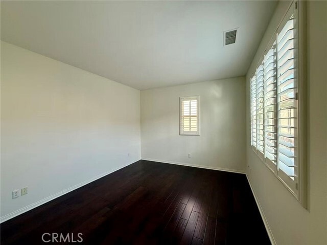 Building Photo - 310 Bronze