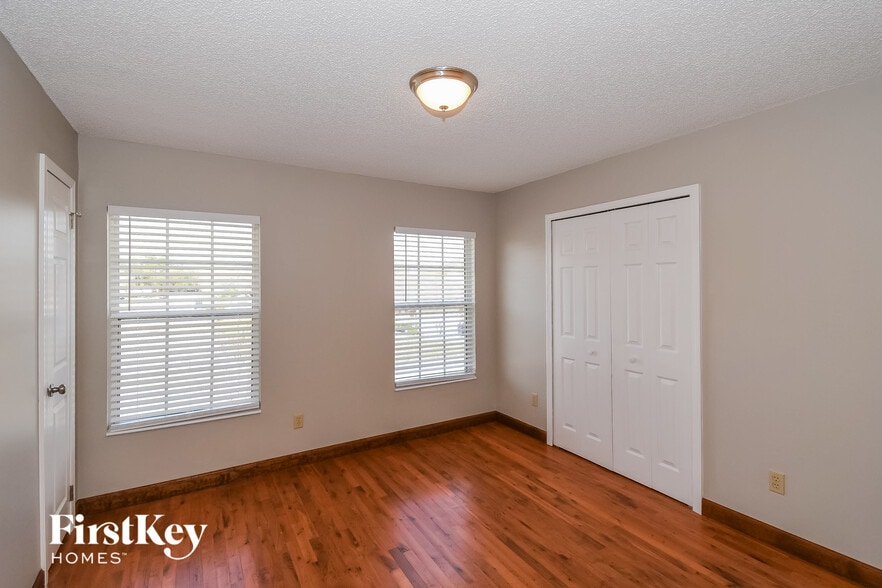 Building Photo - 5324 Downington Dr