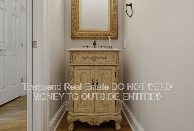 Building Photo - 200 Litchfield Pl