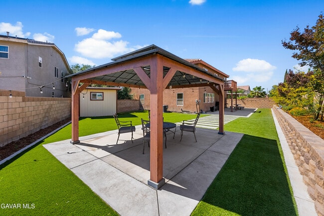 Building Photo - 44256 Dahlia St