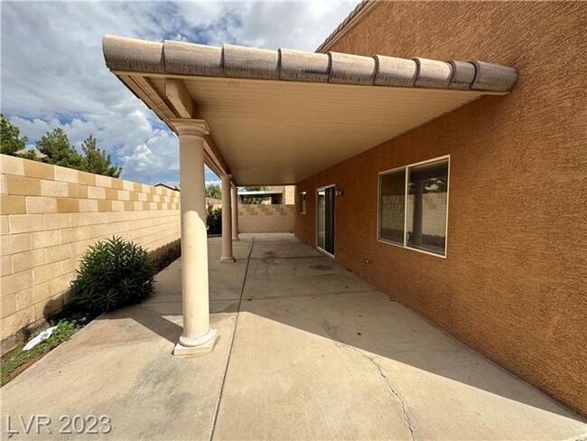 Building Photo - Beautiful 4 bedroom home in Las Vegas