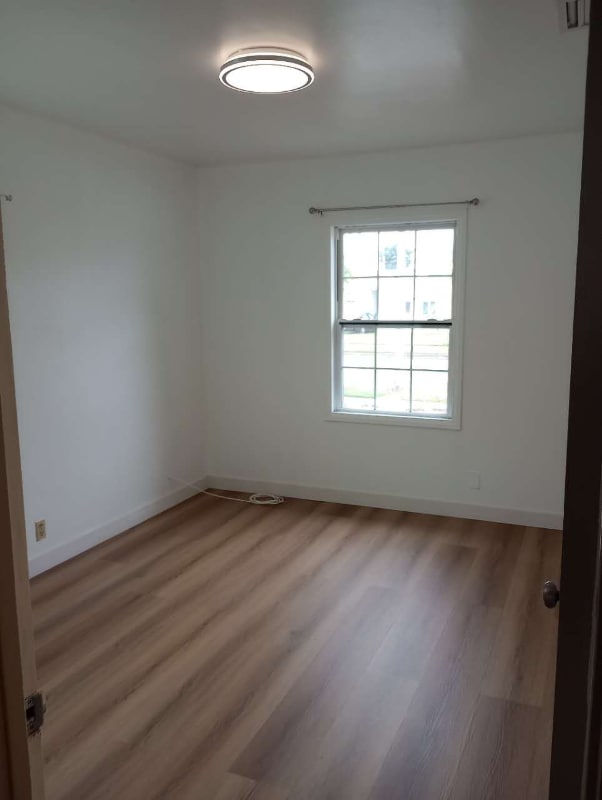 Building Photo - 2013 W Porter Ave