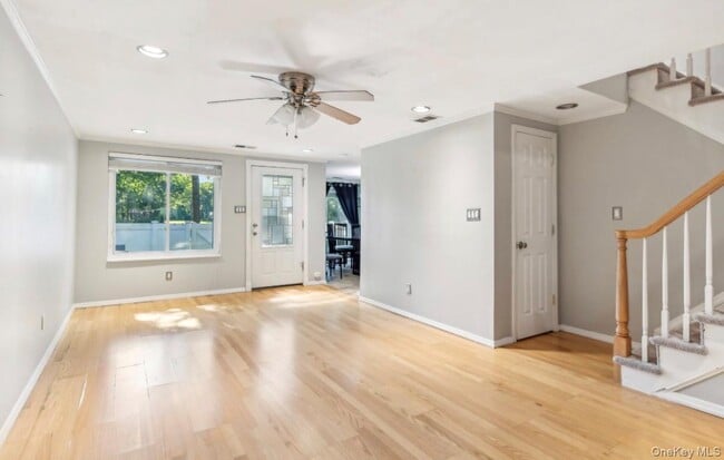 Building Photo - 598 Blue Ridge Dr
