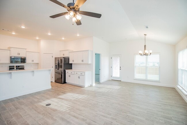 Building Photo - ***1021 Pink Lady Place***