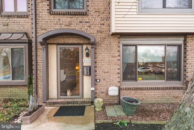 Building Photo - 3473 E Gate Pl