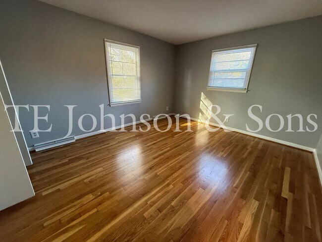 Building Photo - 3826 Barkwood Dr