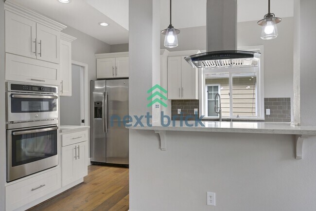 Building Photo - "Charming Sammamish Retreat: 3-Bedroom Home with 2.5 Baths & 1,710 Sq Ft of Comfort"