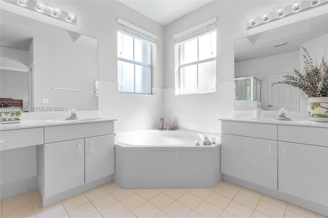 Building Photo - 12348 SW 125th Terrace