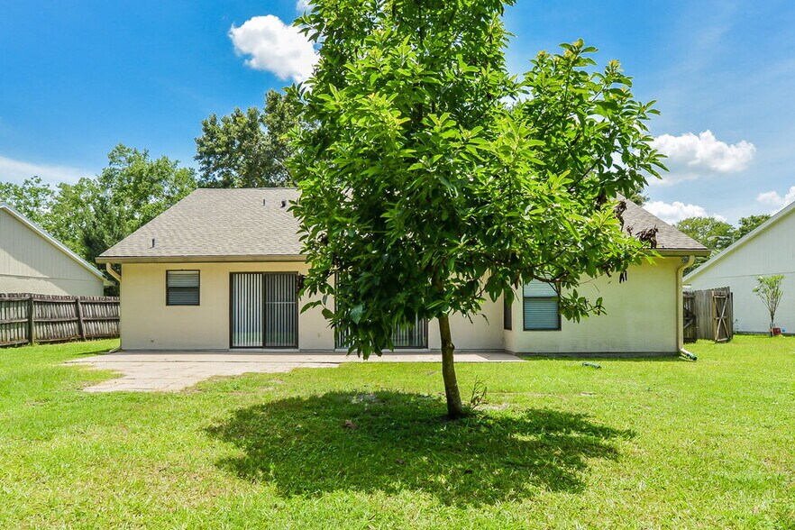 Building Photo - 10119 Pink Carnation Ct