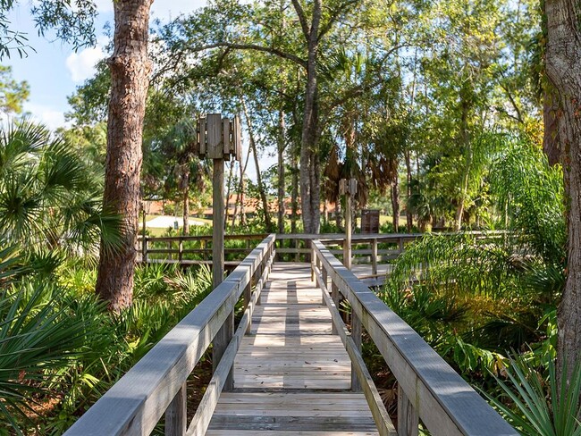 Building Photo - 4415 Longmeadow