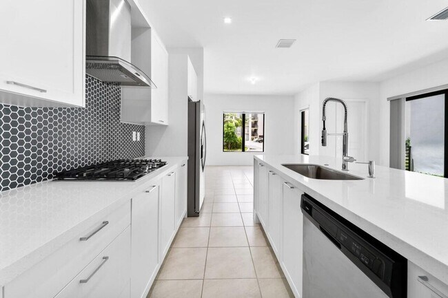 Building Photo - 8173 NW 42nd St