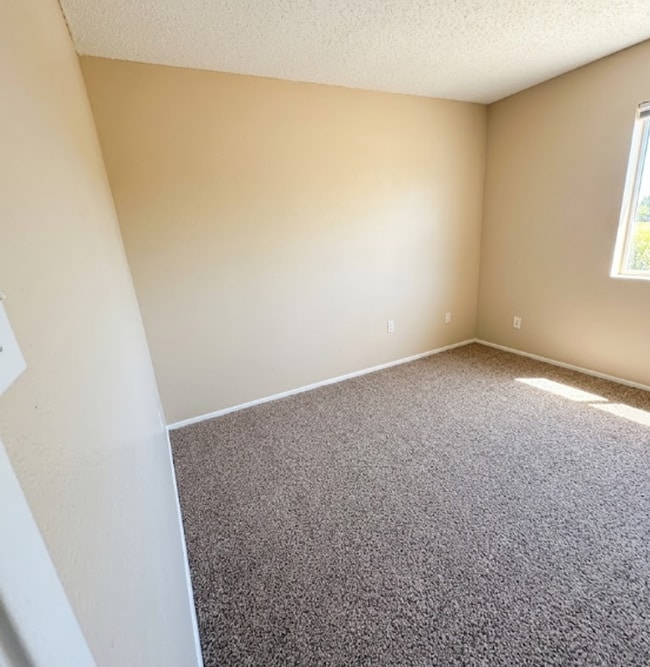 Building Photo - AVAILABLE NOW; APPLY TODAY AT OUR WEBSITE!!