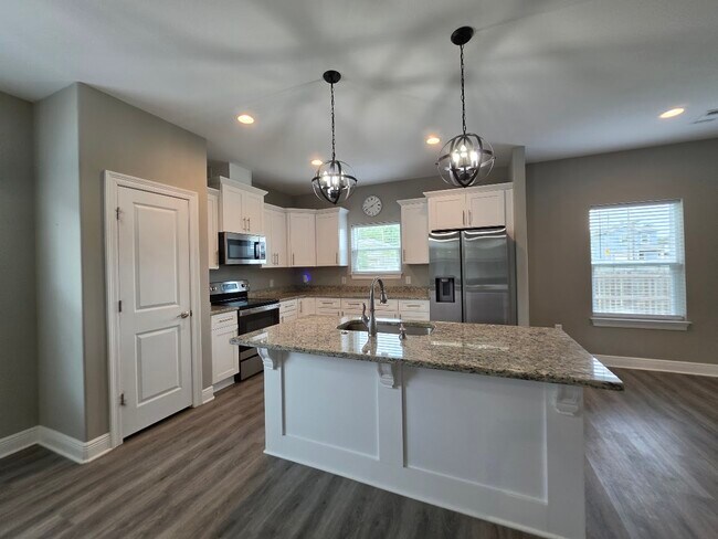 Building Photo - 2331 Hadleigh Hills Ct