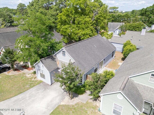 Building Photo - Like new home for rent - Completely renovated - 3-Bed, 2-Bath Home