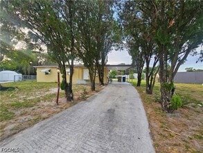 Building Photo - 423 Morgan Cir S