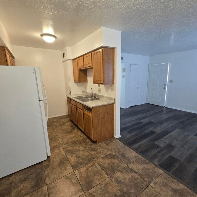 Building Photo - 10616 Towner Ave NE