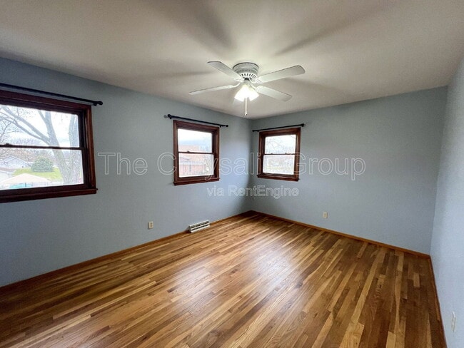 Building Photo - 623 Mason St