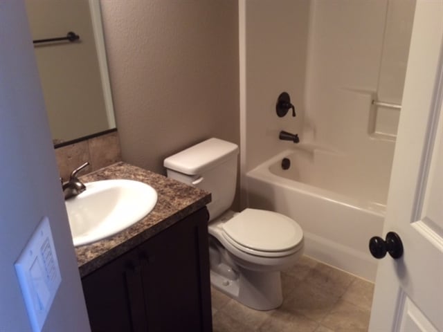 Building Photo - 468 Tulip Ave