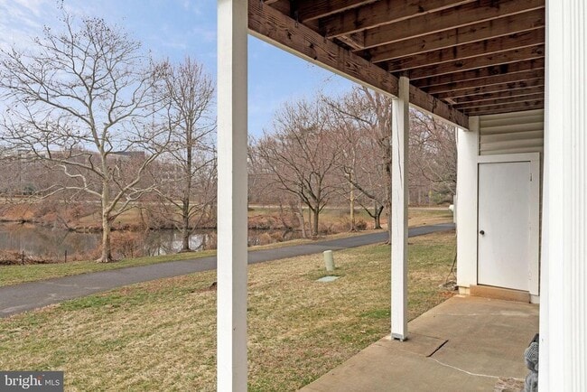 Building Photo - 2942 Yarling Ct