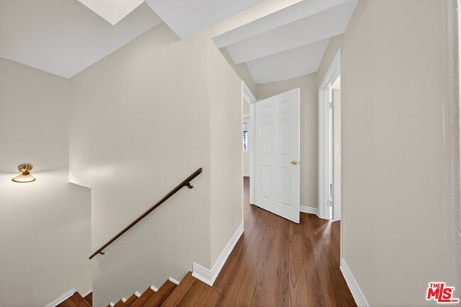 Building Photo - 11063 Cumpston St