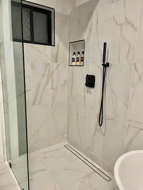 Building Photo - 1907 Maginn Dr