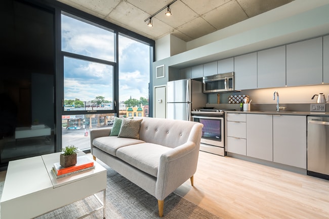 Building Photo - 2733 W Belden Ave