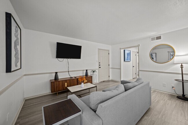 Building Photo - Move-In Ready Living at The Ashton on 287: Fully Furnished Apartments with Utilities Included