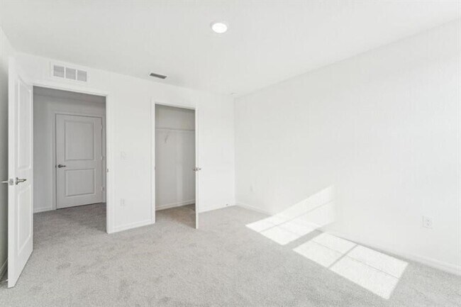 Building Photo - 5085 Armina Pl
