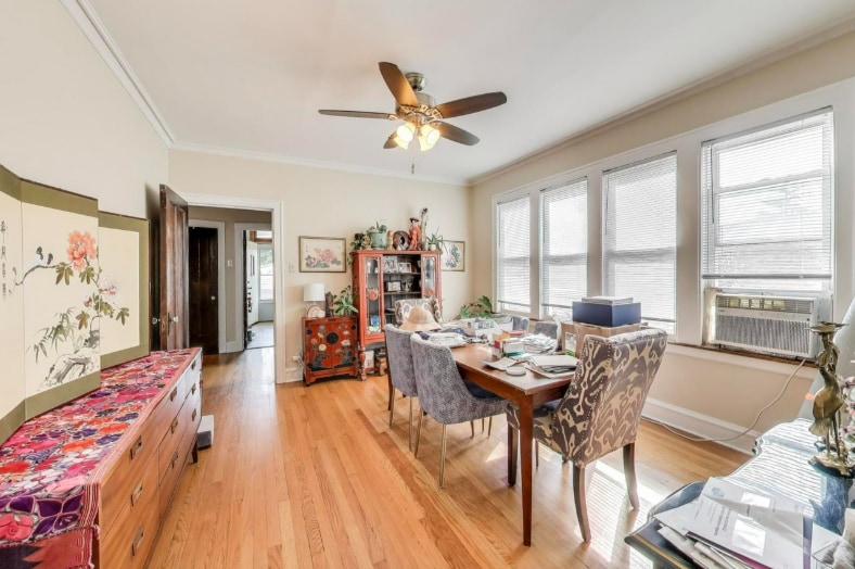 Building Photo - 2433 W Dakin St