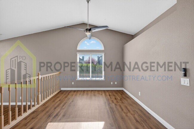 Building Photo - Spacious 3-Bedroom, 3-Bath Home Available