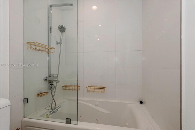 Building Photo - 2301 Collins Ave