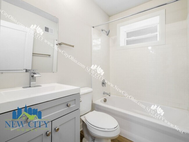 Building Photo - 91-93 N Central Avenue, Columbus, OH 43222